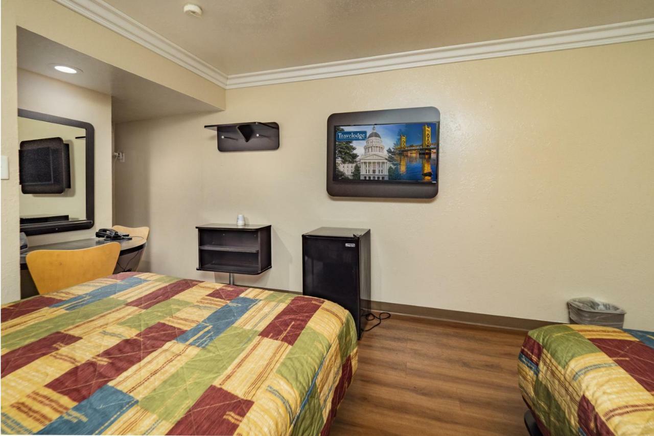 Travelodge By Wyndham Sacramento Convention Center Exterior photo